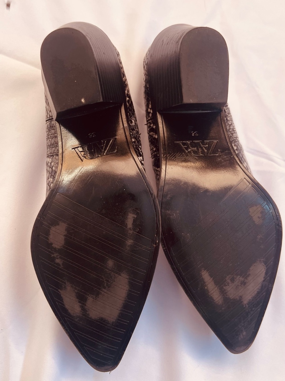 Zara Snake-Print Pointed Mules in Brown and Black - Picture 2 of 3